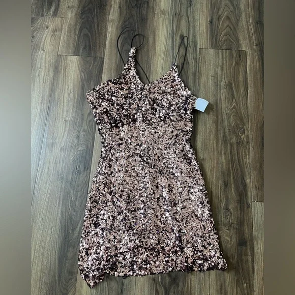 NWT ASTR The Label Sequin Mini Dress Asymmetrical‎ Party Cocktail Stretch Large - Picture 3 of 8